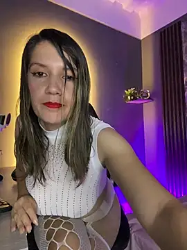 gwen ashly online show from February 20, 2026, 8:09 pm