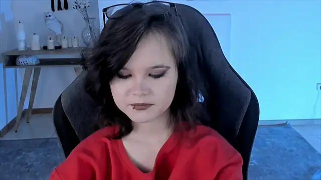 Snapshot of Elainebeness chatting on December 11, 2024, 1:05 am Elainebeness online show from December 11, 2024, 1:05 am