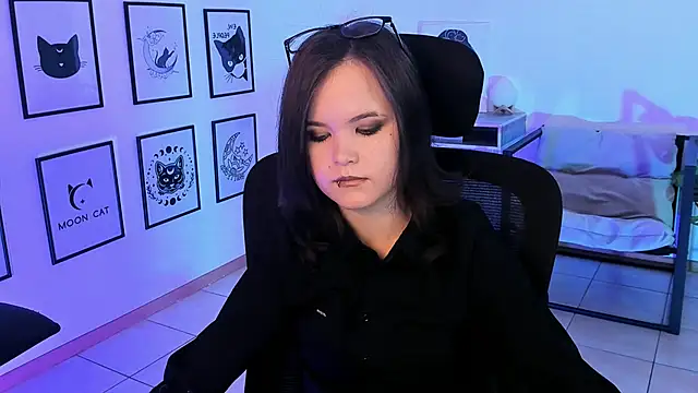 Snapshot of Elainebeness chatting on February 6, 2025, 5:57 am Elainebeness online show from February 6, 2025, 5:57 am