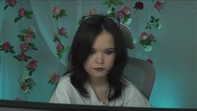 Snapshot of Elainebeness chatting on February 7, 2025, 7:17 pm Elainebeness online show from February 7, 2025, 7:17 pm