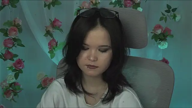 Snapshot of Elainebeness chatting on February 7, 2025, 10:52 pm Elainebeness online show from February 7, 2025, 10:52 pm