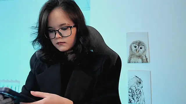 Snapshot of Elainebeness chatting on March 13, 2025, 10:54 pm Elainebeness online show from March 13, 2025, 10:54 pm