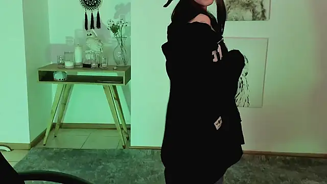 Snapshot of Elainebeness chatting on March 15, 2025, 10:11 pm Elainebeness online show from March 15, 2025, 10:11 pm