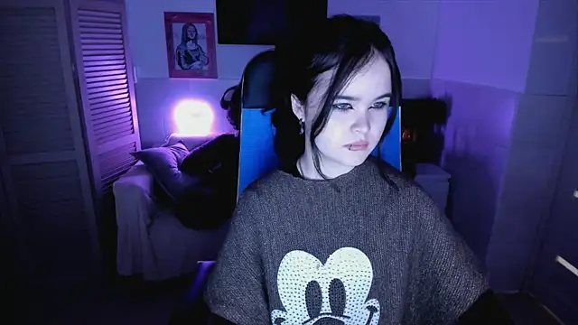 Snapshot of Elainebeness chatting on October 14, 2025, 7:25 pm Elainebeness online show from October 14, 2025, 7:25 pm