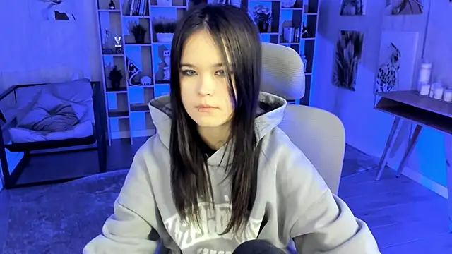 Snapshot of Elainebeness chatting on October 21, 2025, 7:25 pm Elainebeness online show from October 21, 2025, 7:25 pm