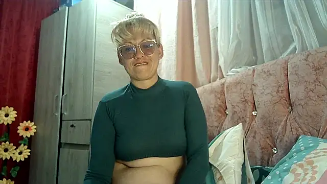 Snapshot of taylor198115 chatting on December 6, 2024, 7:34 pm taylor198115 online show from December 6, 2024, 7:34 pm