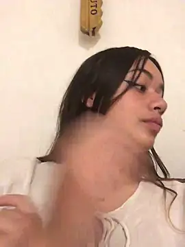 Miss oliviaa online show from December 19, 2024, 4:46 pm