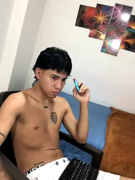 Snapshot of logannth chatting on October 30, 2025, 4:08 pm logannth online show from October 30, 2025, 4:08 pm