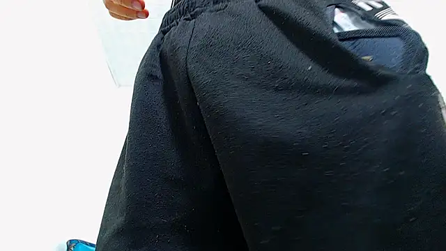 Snapshot of logannth chatting on February 22, 2026, 6:24 am logannth online show from February 22, 2026, 6:24 am