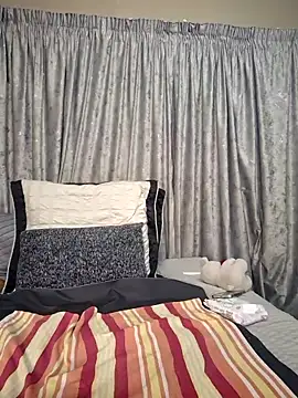 Snapshot of ThickianaRider chatting on March 15, 2026, 3:34 am ThickianaRider online show from March 15, 2026, 3:34 am