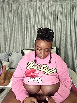 Snapshot of ThickianaRider chatting on March 27, 2026, 3:56 am ThickianaRider online show from March 27, 2026, 3:56 am