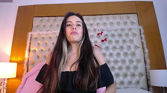 Snapshot of MegannMyerss chatting on December 16, 2024, 9:20 pm MegannMyerss online show from December 16, 2024, 9:20 pm