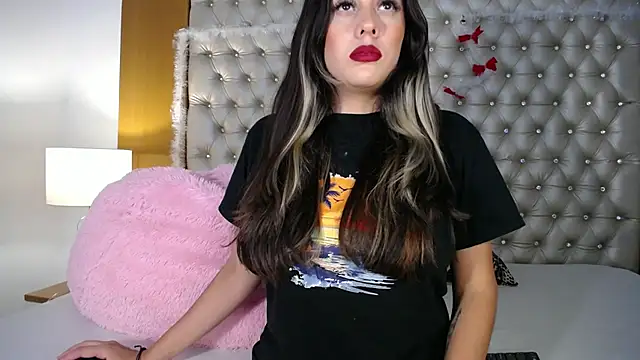 Snapshot of MegannMyerss chatting on December 29, 2024, 8:37 pm MegannMyerss online show from December 29, 2024, 8:37 pm