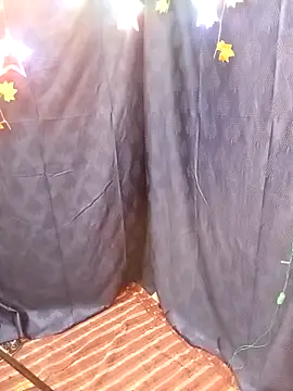 Snapshot of Stripy_Doll chatting on January 16, 2025, 4:39 pm Stripy Doll online show from January 16, 2025, 4:39 pm