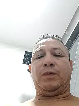 Snapshot of luchoarr chatting on March 4, 2025, 10:49 pm luchoarr online show from March 4, 2025, 10:49 pm