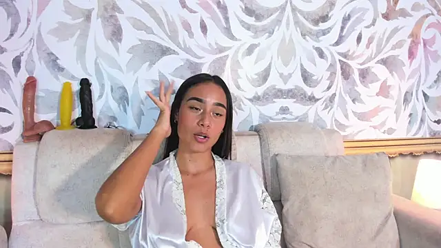 Snapshot of sheyla_sweet18 chatting on December 15, 2024, 1:57 am sheyla sweet18 online show from December 15, 2024, 1:57 am