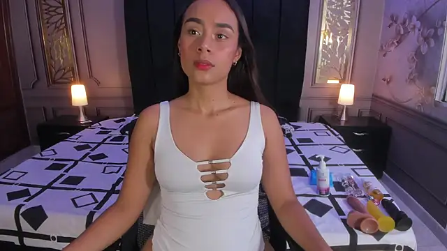 Snapshot of sheyla_sweet18 chatting on December 17, 2024, 8:54 pm sheyla sweet18 online show from December 17, 2024, 8:54 pm