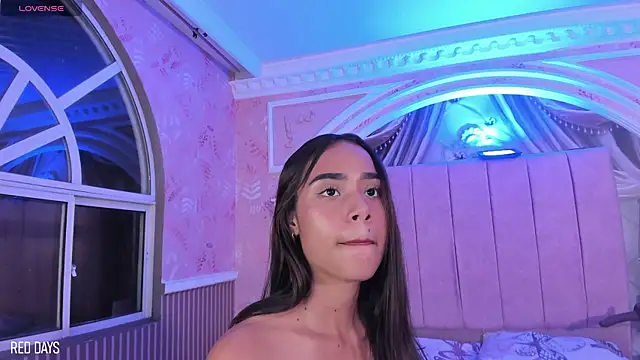 Snapshot of sheyla_sweet18 chatting on December 28, 2024, 3:04 am sheyla sweet18 online show from December 28, 2024, 3:04 am