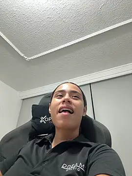 Snapshot of sheyla_sweet18 chatting on February 28, 2026, 5:30 am sheyla sweet18 online show from February 28, 2026, 5:30 am