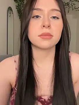  SweetCandyy online show from October 17, 2025, 7:27 pm