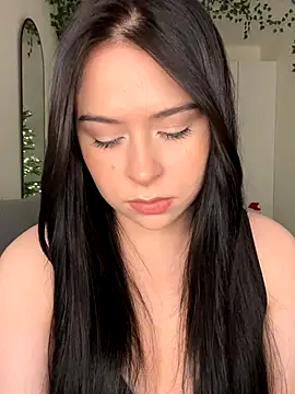  SweetCandyy online show from December 4, 2025, 8:28 pm