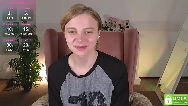 Snapshot of MirraBellanta chatting on May 17, 2026, 12:30 am MirraBellanta online show from May 17, 2026, 12:30 am