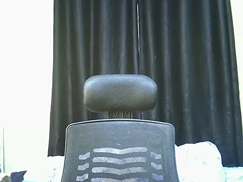 Horny-slut  online show from September 18, 2025, 5:53 am