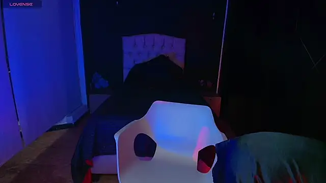 Snapshot of NatashaMason_ chatting on March 11, 2025, 11:33 am NatashaMason online show from March 11, 2025, 11:33 am