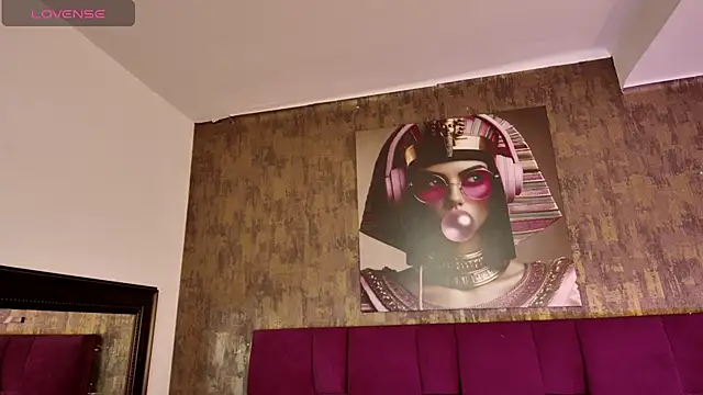 nicole  parker1 online show from September 26, 2025, 7:07 pm