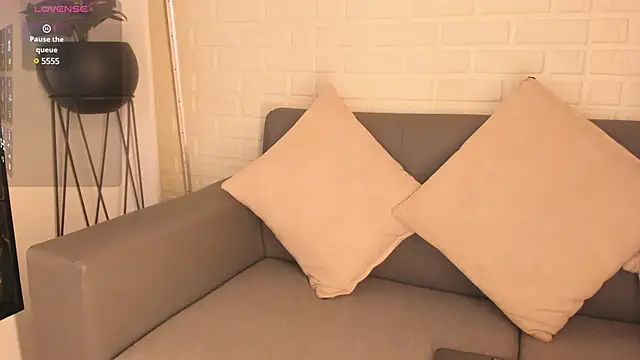 Snapshot of karina_gomez_18 chatting on February 24, 2025, 2:19 am karina gomez 18 online show from February 24, 2025, 2:19 am