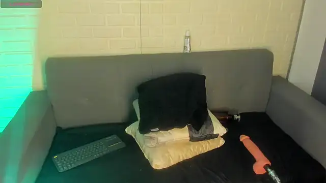 Snapshot of karina_gomez_18 chatting on September 10, 2025, 11:32 am karina gomez 18 online show from September 10, 2025, 11:32 am