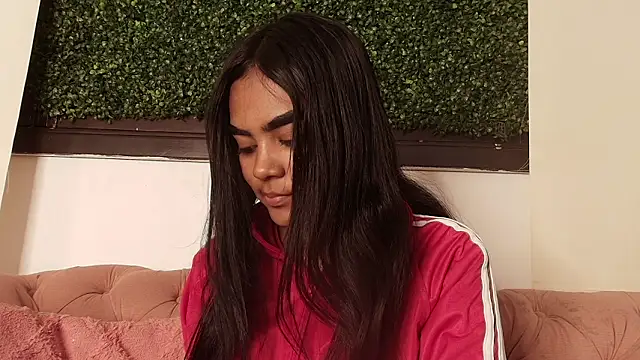 julieta aguilar1 online show from March 13, 2026, 12:12 pm