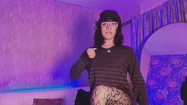 Snapshot of pixy_20 chatting on March 19, 2026, 4:05 am pixy 20 online show from March 19, 2026, 4:05 am