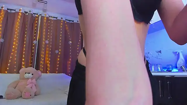 Dollyaa online show from December 24, 2024, 1:50 pm