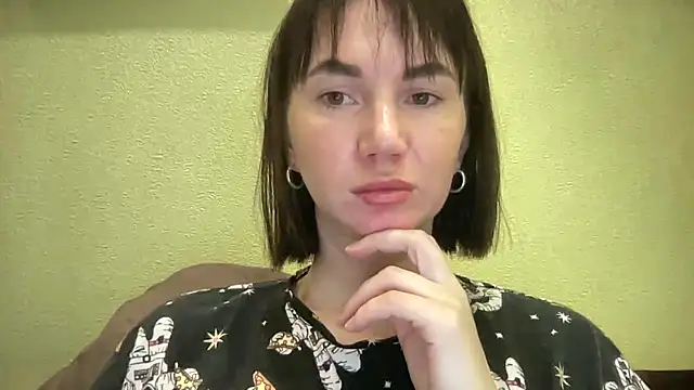 Snapshot of EvilDemon94 chatting on April 30, 2026, 7:36 am EvilDemon94 online show from April 30, 2026, 7:36 am