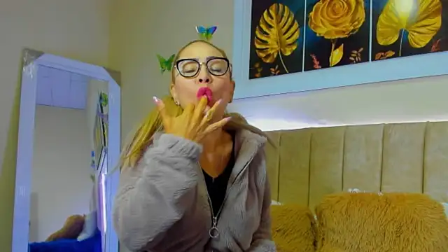 emagarcia online show from September 12, 2025, 1:11 pm