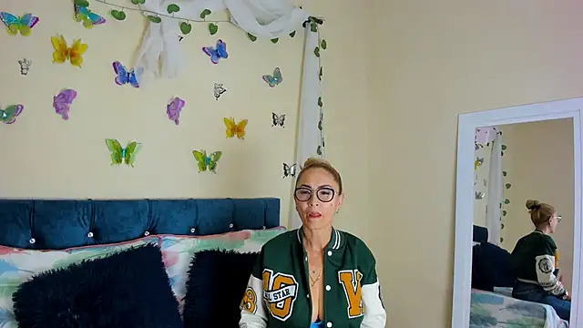 emagarcia online show from September 20, 2025, 7:37 pm