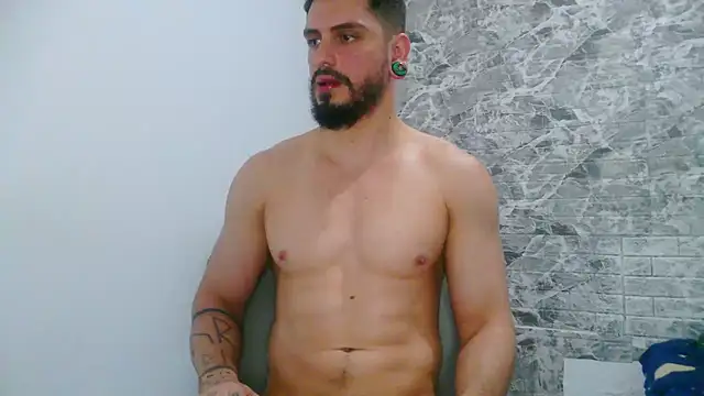 Aaron kwok28 online show from February 18, 2025, 10:36 pm