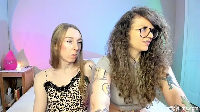 Snapshot of DelugeDuvall chatting on February 12, 2025, 10:59 pm DelugeDuvall online show from February 12, 2025, 10:59 pm