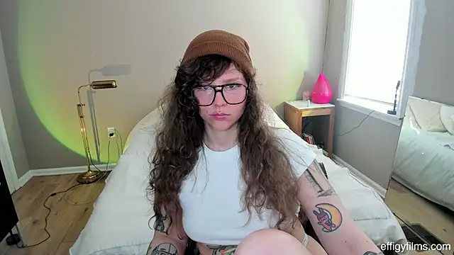 Snapshot of DelugeDuvall chatting on March 13, 2025, 9:37 pm DelugeDuvall online show from March 13, 2025, 9:37 pm