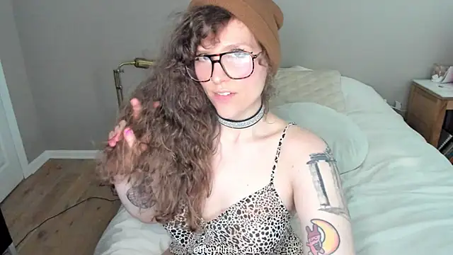 Snapshot of DelugeDuvall chatting on October 2, 2025, 10:28 pm DelugeDuvall online show from October 2, 2025, 10:28 pm