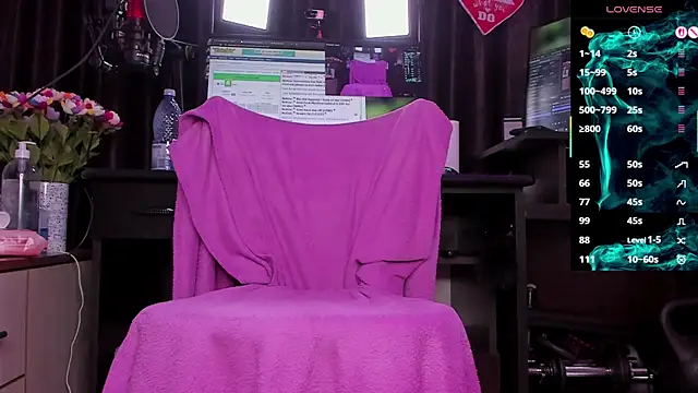 Raissa sky26 online show from October 18, 2025, 2:36 am