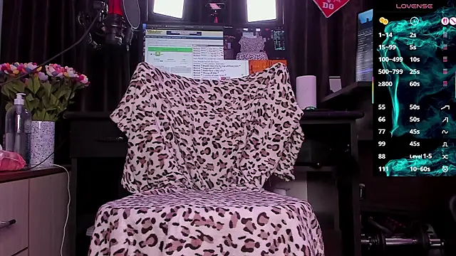 Raissa sky26 online show from February 18, 2026, 3:57 am