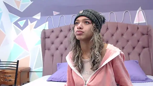 BritneyCollins online show from February 13, 2025, 11:50 am