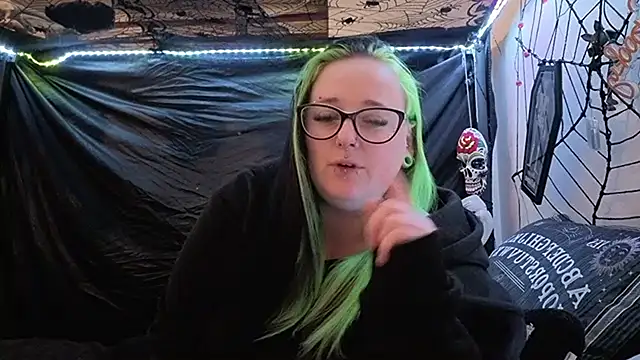 Snapshot of Bunny_Cummings chatting on February 15, 2026, 11:12 pm Bunny Cummings online show from February 15, 2026, 11:12 pm