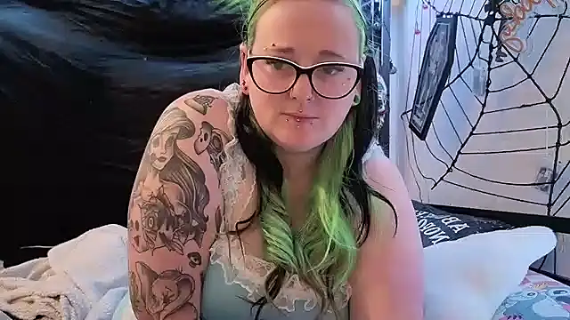 Snapshot of Bunny_Cummings chatting on February 22, 2026, 10:41 pm Bunny Cummings online show from February 22, 2026, 10:41 pm