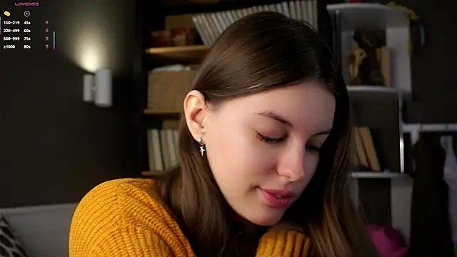 Snapshot of DarylBarks chatting on October 8, 2025, 1:36 am DarylBarks online show from October 8, 2025, 1:36 am