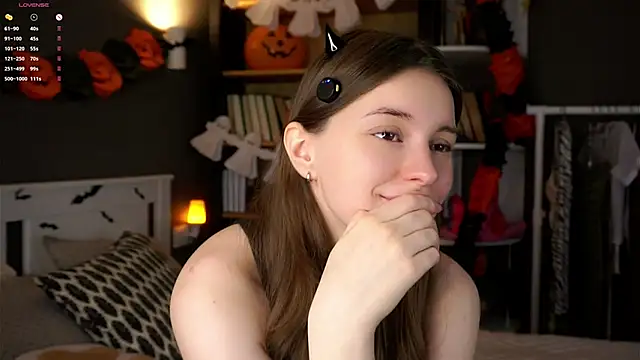 Snapshot of DarylBarks chatting on October 31, 2025, 1:17 am DarylBarks online show from October 31, 2025, 1:17 am