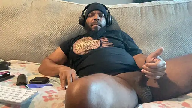 Snapshot of Bbcfun44 chatting on January 7, 2025, 11:14 pm Bbcfun44 online show from January 7, 2025, 11:14 pm