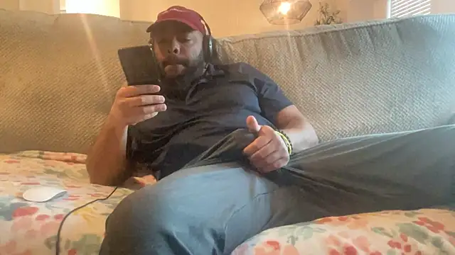 Snapshot of Bbcfun44 chatting on January 27, 2025, 2:35 pm Bbcfun44 online show from January 27, 2025, 2:35 pm